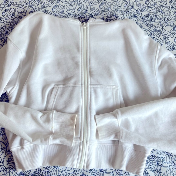 Veste Oversize blanche. Va avec tout ! Taille: Médium. - Picture 2 of 3